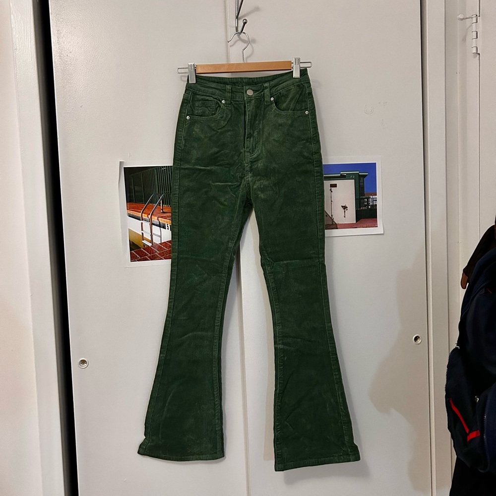 GREEN CORD FLARES